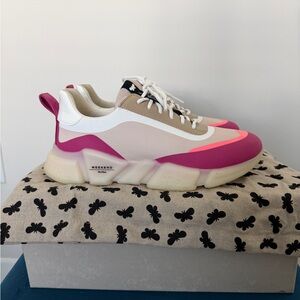 Max Mara Weekend Women's Pink and White Sneakers